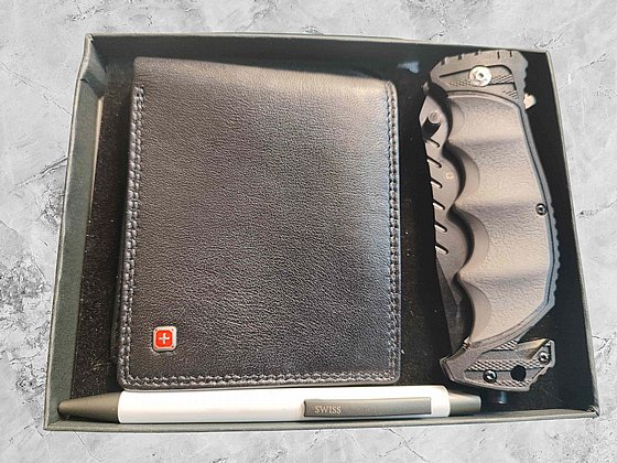 ���� ����  ���� SWISS 