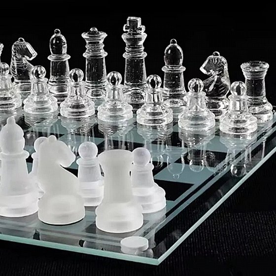 ���� ���� ���� ������ ���� ������ Glass Chess 